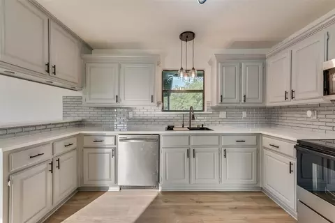 123 Chaperial Rd, Corsicana, TX 75110