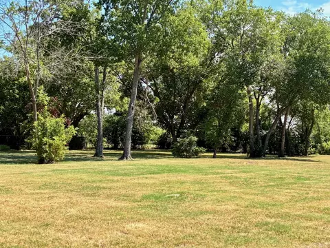 108 Kay Ln, Westworth Village, TX 76114