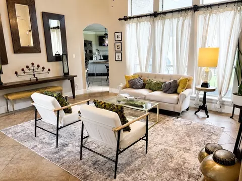 8271 Glenwick Dr, Waxahachie, TX 75167