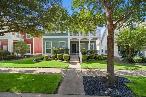 1910 Saint Simons St, Savannah, TX 76227