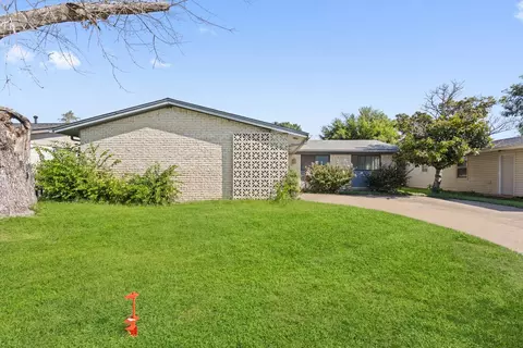 4713 Windsor Dr, Garland, TX 75042