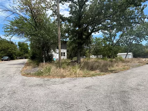 82 Sweetgum St, Denison, TX 75020