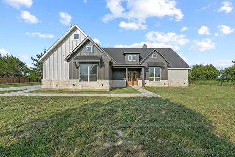 440 Robnett Rd, Waxahachie, TX 75165