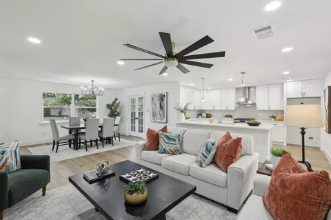 9652 Ferndale Rd, Dallas, TX 75238