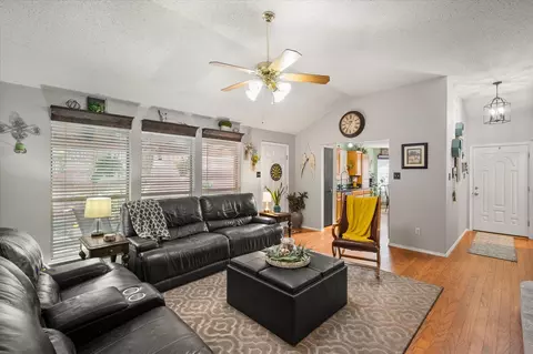 5505 Onyx Ct, Arlington, TX 76017