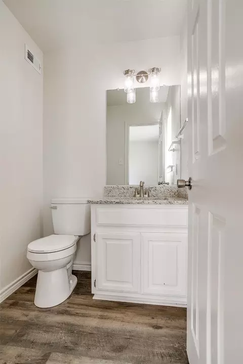 Bath - 728 E 3rd St, Springtown, TX 76082 photo 2 of 2