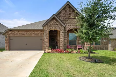 1308 Tucker Ln, Kennedale, TX 76060