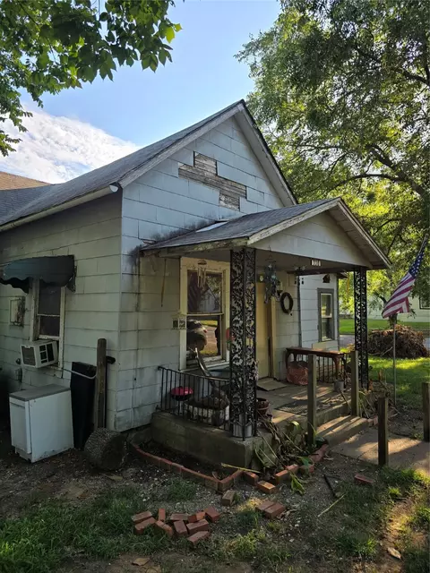 330 W Texas St, Denison, TX 75020