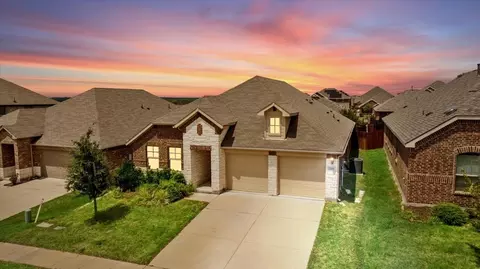 2408 Buchanan Ln, Forney, TX 75126