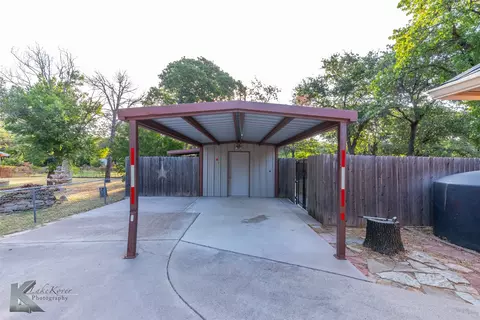2126 Castle Dr, Clyde, TX 79510 photo 6