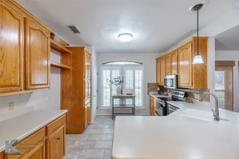 2126 Castle Dr, Clyde, TX 79510 photo 22