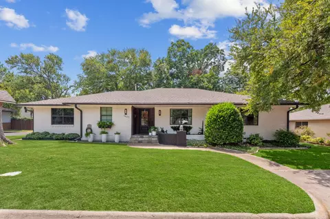 1405 W Lamar St, Mckinney, TX 75069