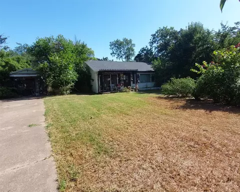 1425 W Shepherd St, Denison, TX 75020