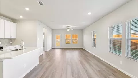 504 Cottner Dr, Mckinney, TX 75071 photo 8