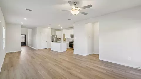 504 Cottner Dr, Mckinney, TX 75071 photo 4