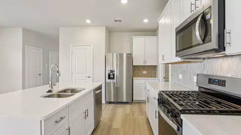 504 Cottner Dr, Mckinney, TX 75071 photo 13