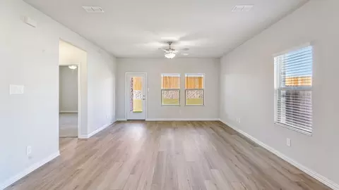 504 Cottner Dr, Mckinney, TX 75071 photo 6
