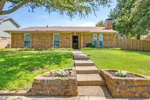 1118 Wood Heights Dr, Lewisville, TX 75067