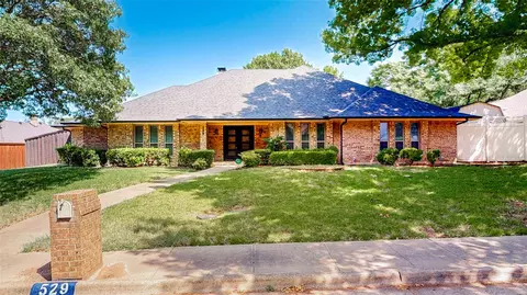 529 Arthurs Dr, Desoto, TX 75115