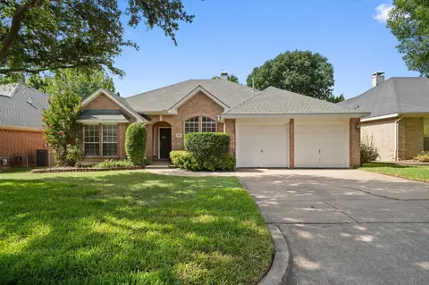 6905 Windwood Trl, Fort Worth, TX 76132