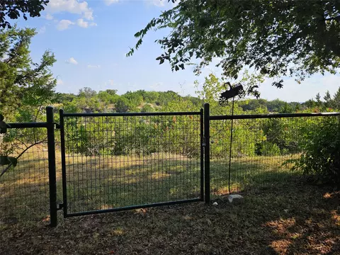305 County Road 1213, Kopperl, TX 76652 photo 10