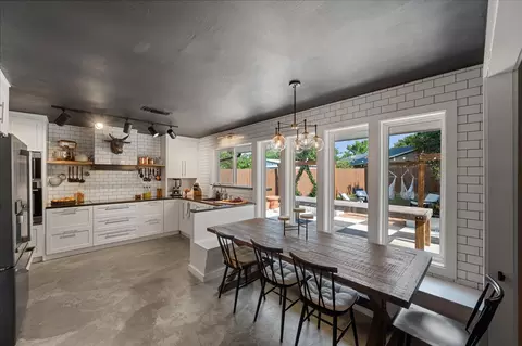 7605 Fox River Ct, Fort Worth, TX 76120