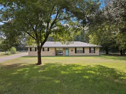 1200 Donna St, Daingerfield, TX 75638