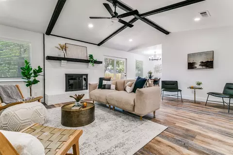 1714 Wildwood St, Corinth, TX 76210