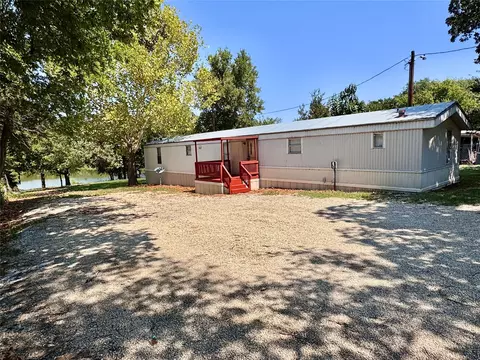 207 Wilson Rd, Valley View, TX 76272