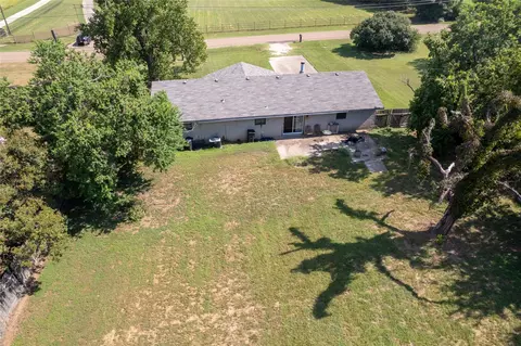 View/Area - 704 E Moonlight Dr, Robinson, TX 76706 photo 2 of 4