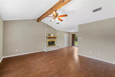 Living - 704 E Moonlight Dr, Robinson, TX 76706 photo 1 of 3