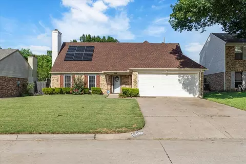 4146 Emerson Dr, Grand Prairie, TX 75052