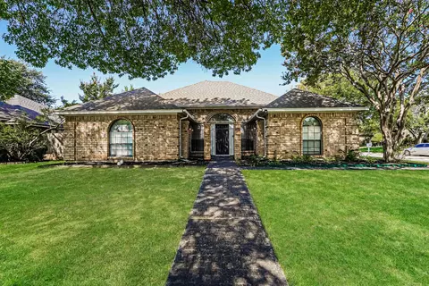 2206 Reading Rd, Arlington, TX 76011
