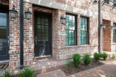 4112 Runyon Rd, Addison, TX 75001