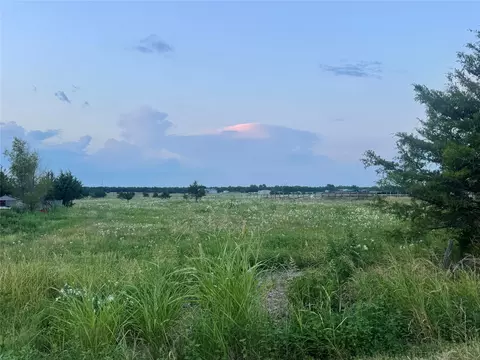 5773 County Road 1114, Greenville, TX 75401