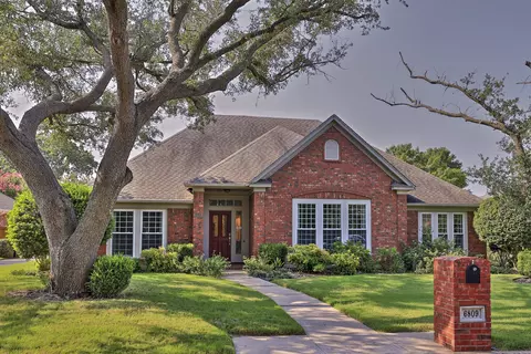 6809 Savannah Ln, Fort Worth, TX 76132