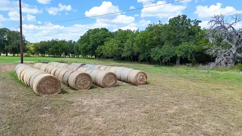122 Private Road 2164, Iredell, TX 76649