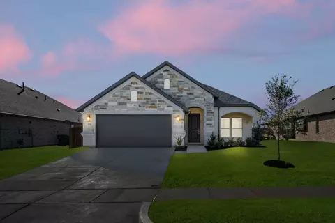 1016 Windsong Dr, Crowley, TX 76036