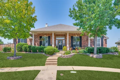 1202 Beacon Hill Ct, Garland, TX 75043