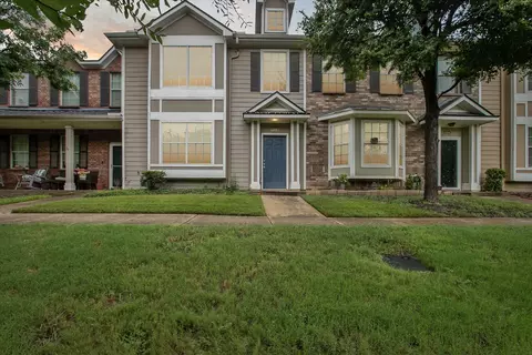2202 Sandshell St, Bedford, TX 76021
