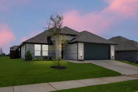 10301 Tapioca St, Fort Worth, TX 76036