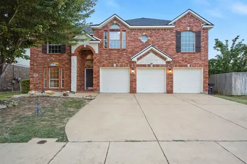 4541 Corner Brook Ln, Fort Worth, TX 76123
