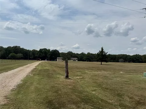 7354 Farm Road 412, Clarksville, TX 75426