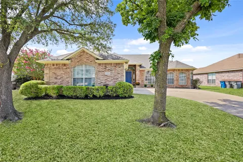 3206 Creekside Dr, Sachse, TX 75048