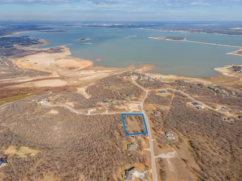 6128 Cimmarron Bay Dr, Runaway Bay, TX 76426