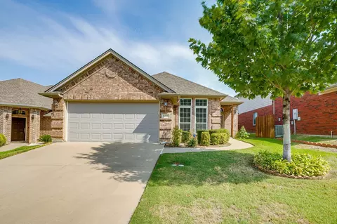 8349 Trinity Vista Trl, Hurst, TX 76053