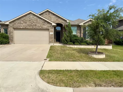 1144 Donnington Trl, Saginaw, TX 76131