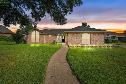 610 Aspen Incline Dr, Hewitt, TX 76643