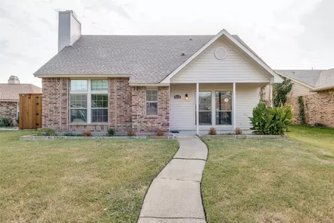 4618 Horizon Dr, Rowlett, TX 75088