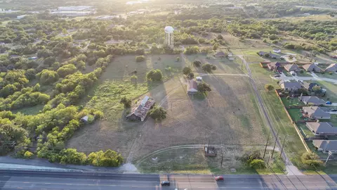 1713 N Main St, Weatherford, TX 76085